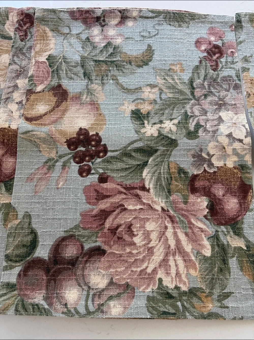 Crate & Barrel Floral Placemat Set of 8 matching napkins. Dusty Blue & Rose New